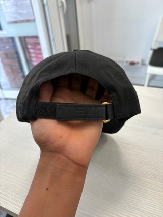 Gorra Fendi Negra FF