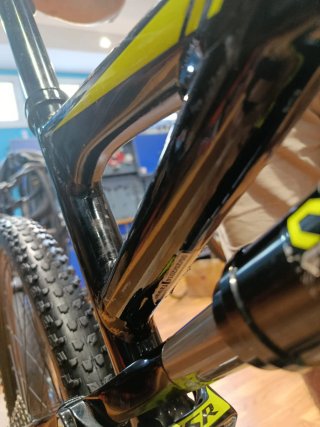 Bicicleta Montaña Spezialized Camber Doble Suspens