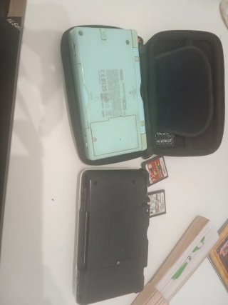 2 Nintendo DS + 2 Giochi