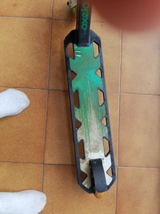 Patinete Oxelo Negro y Verde