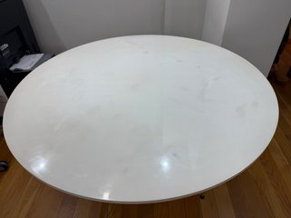 Mesa redonda madera y metal