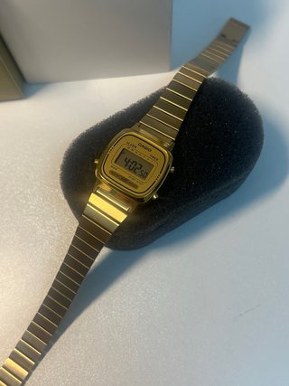 Reloj Casio Vintage Dorado Digital