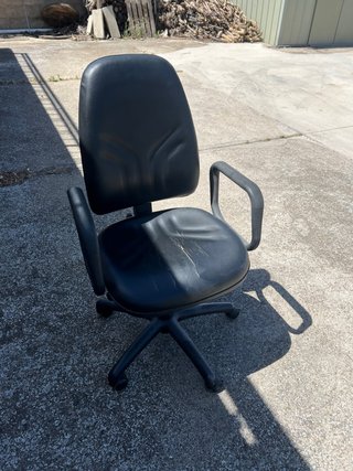Silla de escritorio reclinable negra