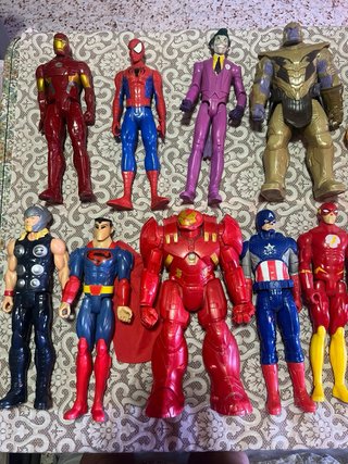 Lote Figuras Marvel y DC Articuladas