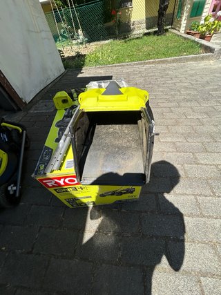 Ryobi RLM18X33B40 Tagliaerba 18V 4Ah