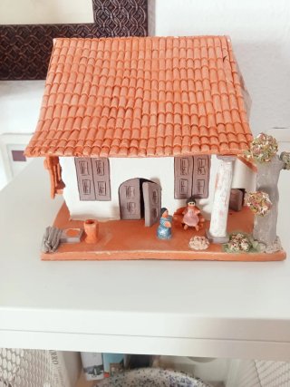 Casinha decorativa em cerâmica
