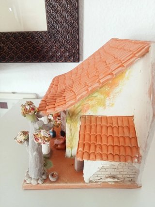 Casinha decorativa em cerâmica
