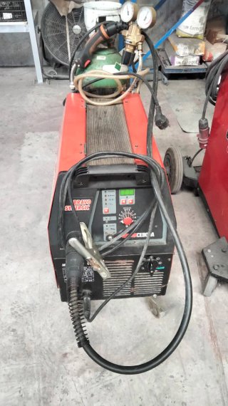 Máquina Soldar Hilo Cebora Bravo Synergic