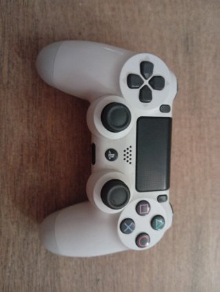 Mando PS4 Blanco no carga