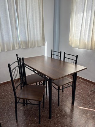 Mesa y 4 sillas para cocina o negocio + Envio