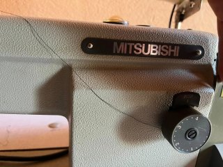 Máquina de coser industrial Mitsubishi