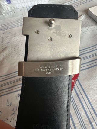 Cinturon rojo louis vuitton