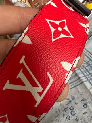 Cinturon rojo louis vuitton