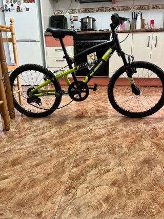 2 Biciclette Bambina e Bambino