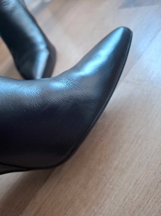 Botines de piel negros con hebilla