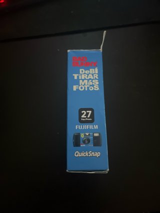 Cámara QuickSnap Edición Limitada Bad Bunny