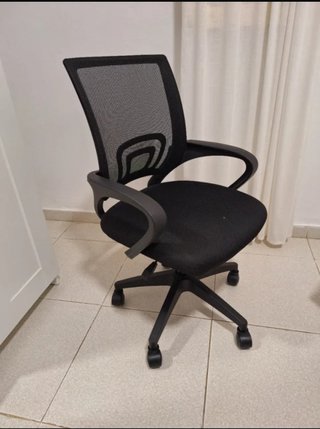 Silla ergonómica negra