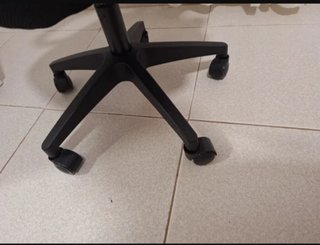 Silla ergonómica negra