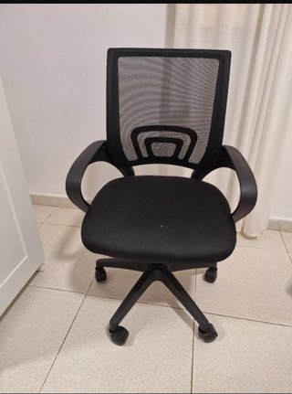 Silla ergonómica negra