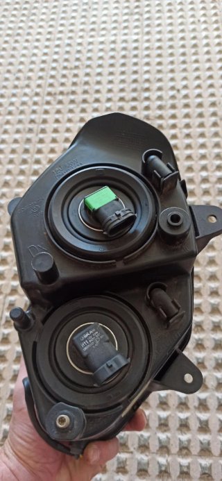 Faros Aprilia Tuono RSV Gen2