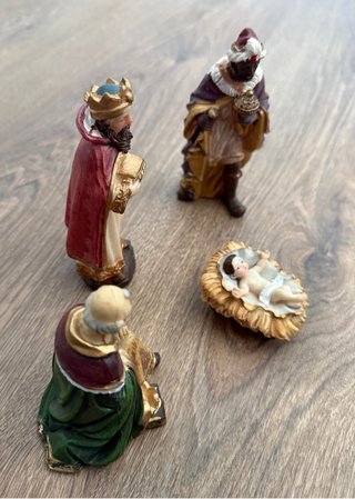 Lote 3 Reyes Magos y Niño Jesús