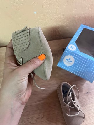 Zapatillas de bebé de ante