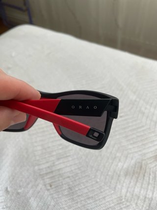 Gafas de sol ORAO negras y rojas