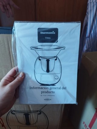 Thermomix TM6 con caja, libro y garantía