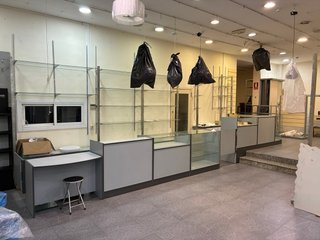 Mostrador modular de tienda con vitrinas cristal