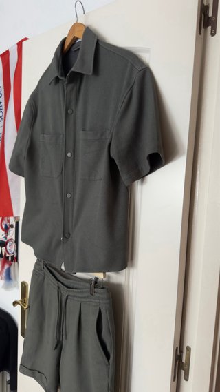 Conjunto Zara Camisa y Pantalón Verde Oliva
