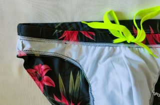 Costume da bagno slip fantasia floreale