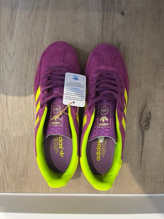 Adidas Gazelle Moradas y Amarillas Talla 41