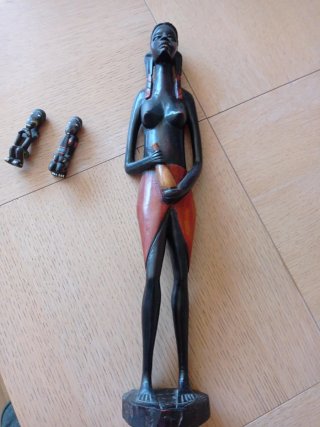 Figuras tribales africanas de madera