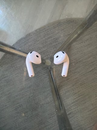Airpods 4