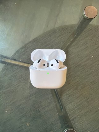 Airpods 4