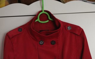 Gabardina corta Adolfo Dominguez Roja