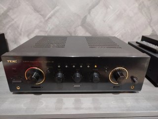 Amplificatore Teac A-R600 Nero