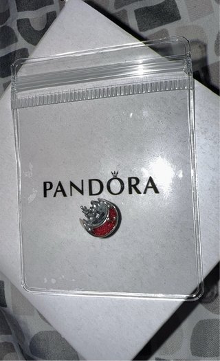 Charm Pandora Luna Roja y Morada