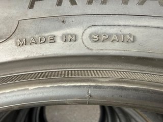 Neumáticos Michelin 255/40/18 99Y