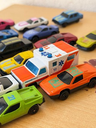 Lote coches de juguete. Escucho ofertas