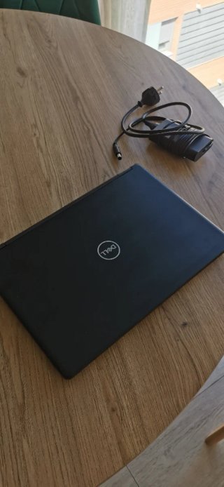 Dell Latitude 5490 i5 8GB 256GB + Cargador