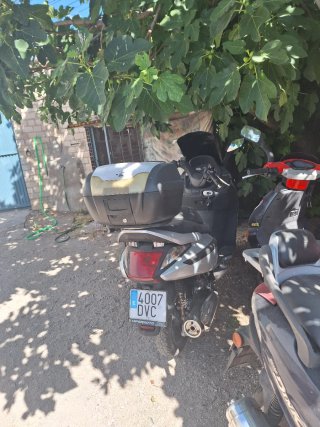 Maxi Scooter Sim 125 Automática