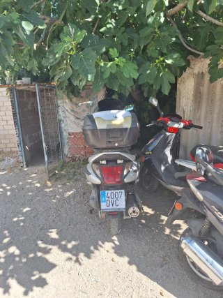 Maxi Scooter Sim 125 Automática