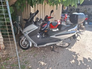 Maxi Scooter Sim 125 Automática
