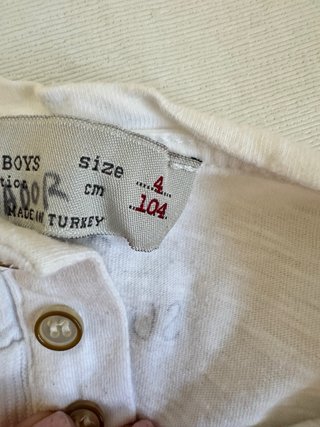 Lote 2 camisetas y bermudas Zara 3-4 años