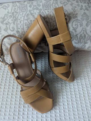 Sandalias Geox tacón marrón nuevas