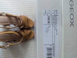 Sandalias Geox tacón marrón nuevas