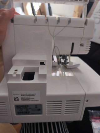 Máquina de coser Singer 14SH654