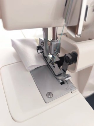 Máquina de coser Singer 14SH654