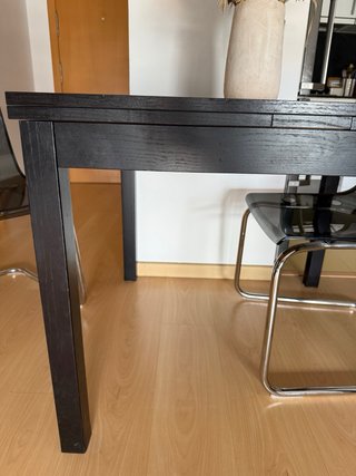 Mesa comedor extensible + 2 sillas